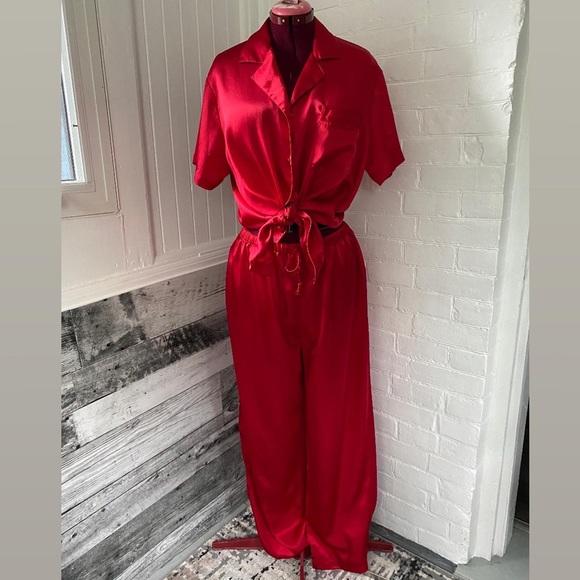 Vintage silky PJ set. - Picture 7 of 10